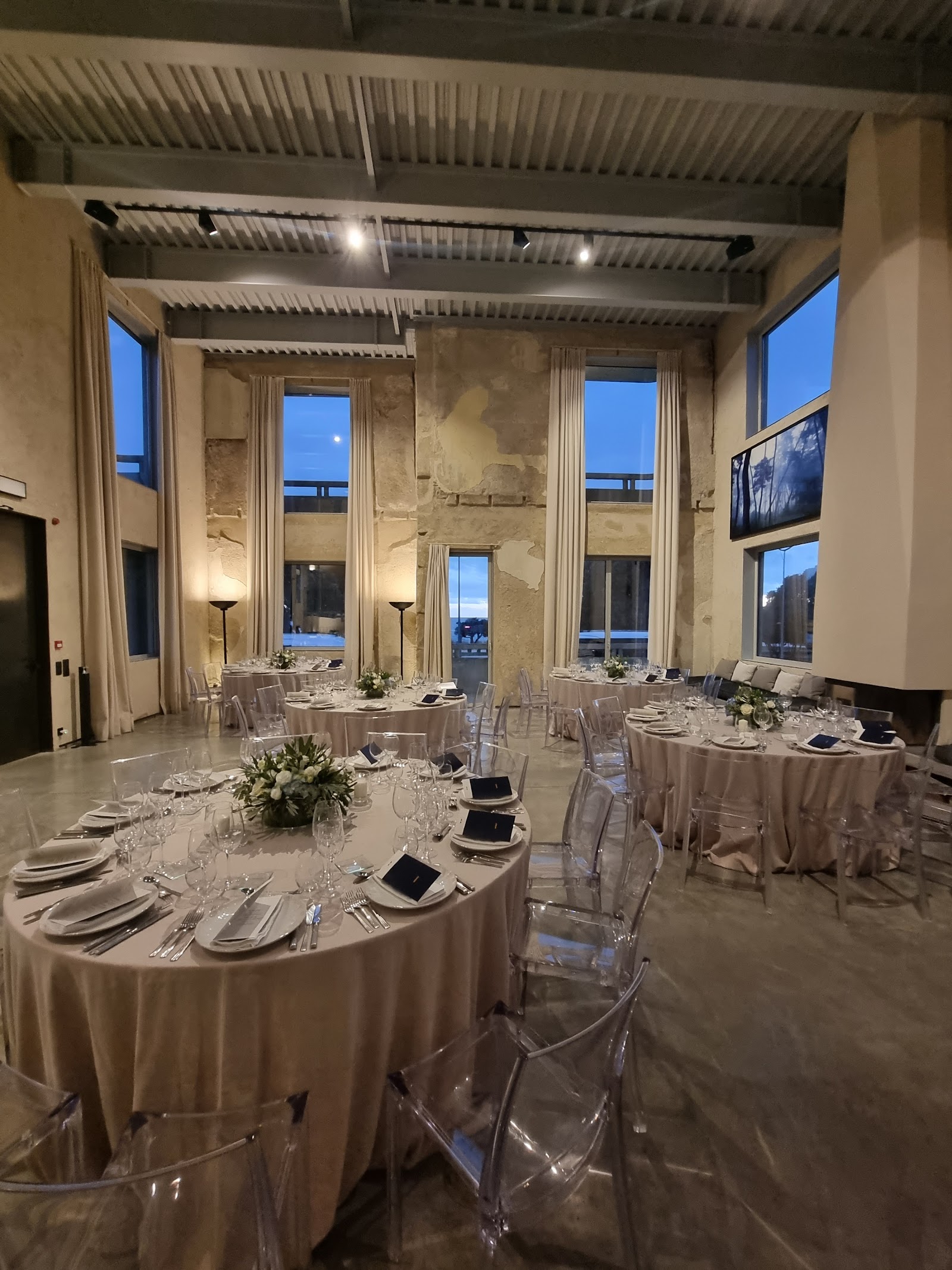 Indulgent - Events by the Sea