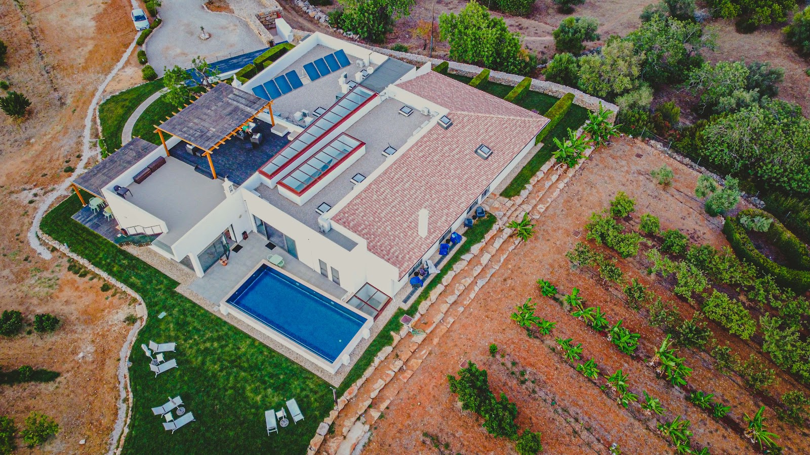 Mercedes Country House