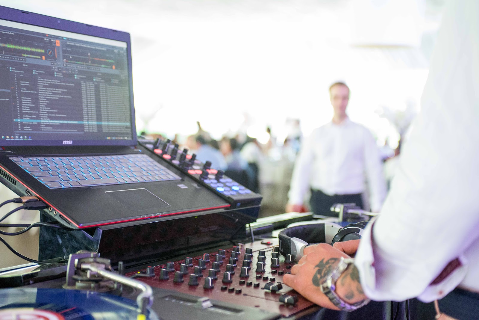 Foxpro - Audio, Video, Lighting systems, Weddings & Events