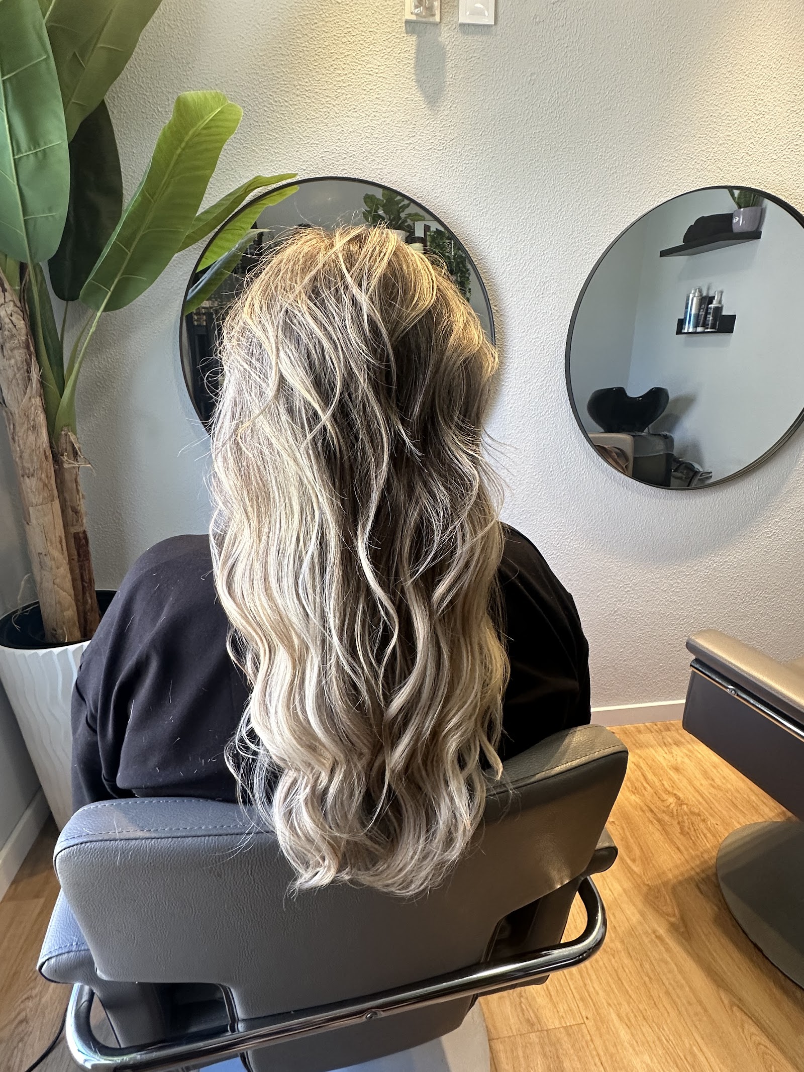 Tizy hair/Colorist