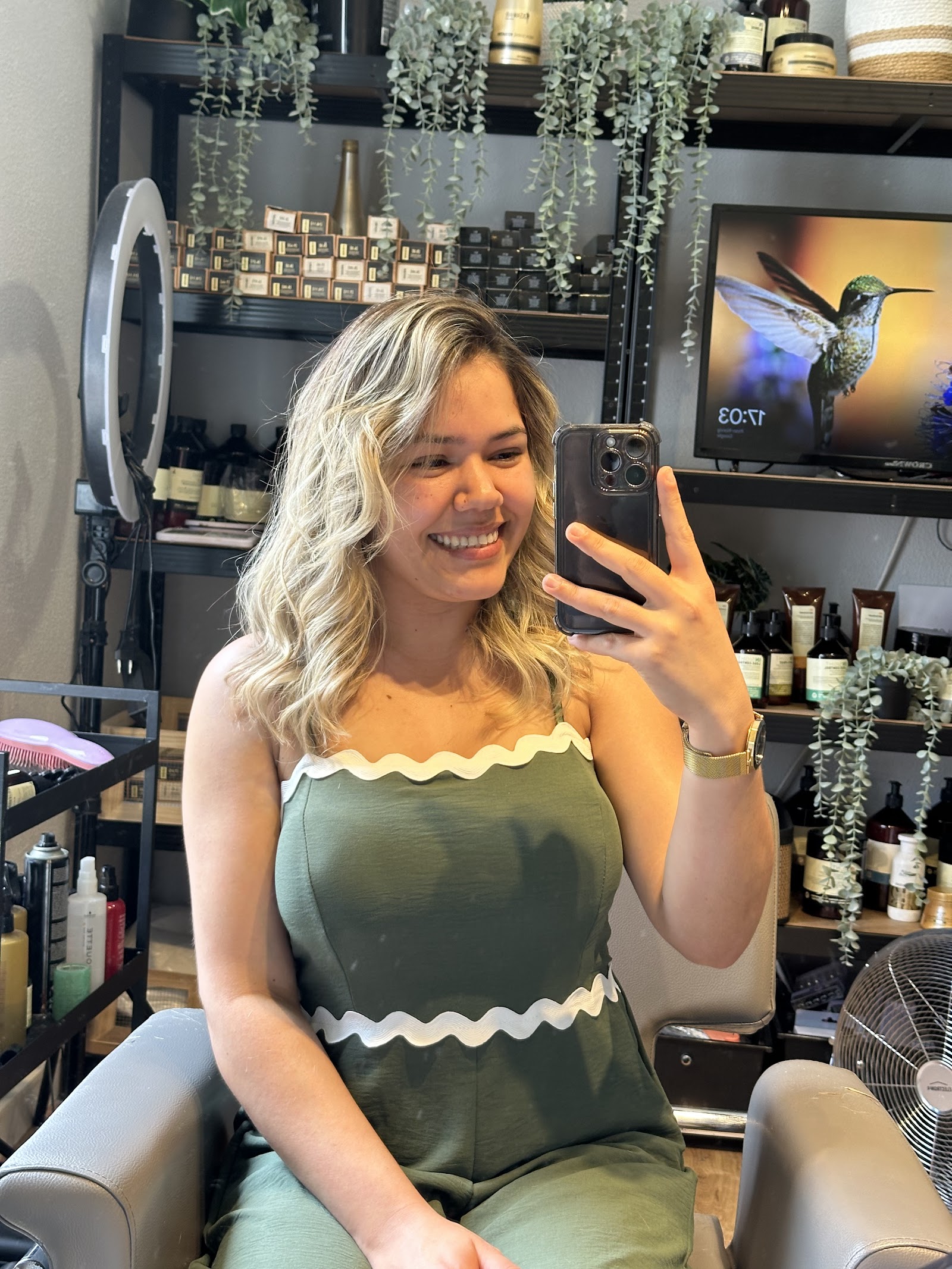 Tizy hair/Colorist