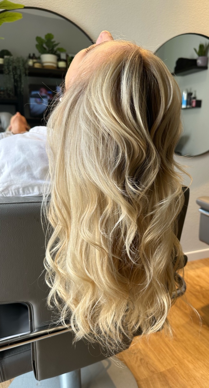 Tizy hair/Colorist
