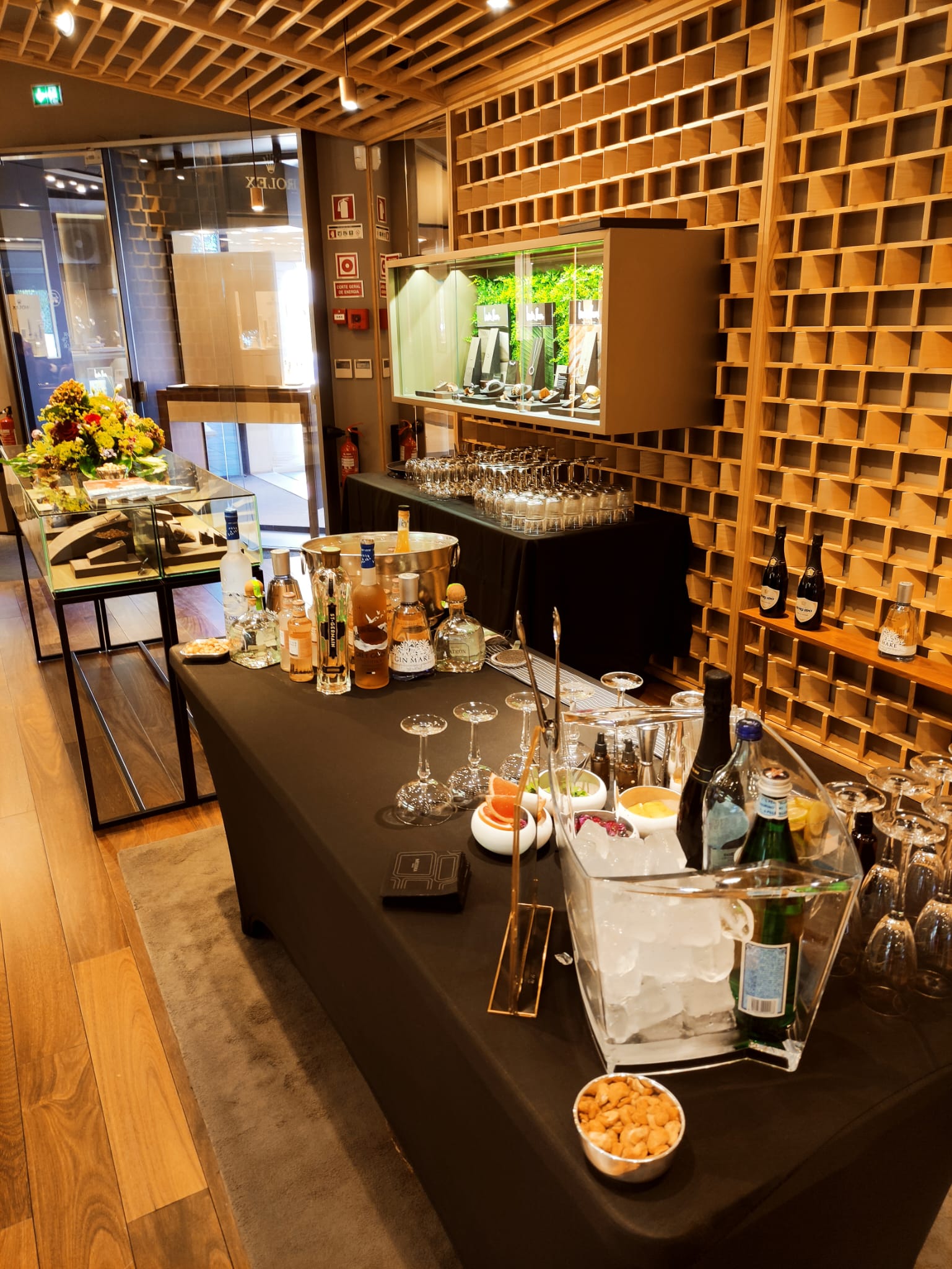 Southside Bartending