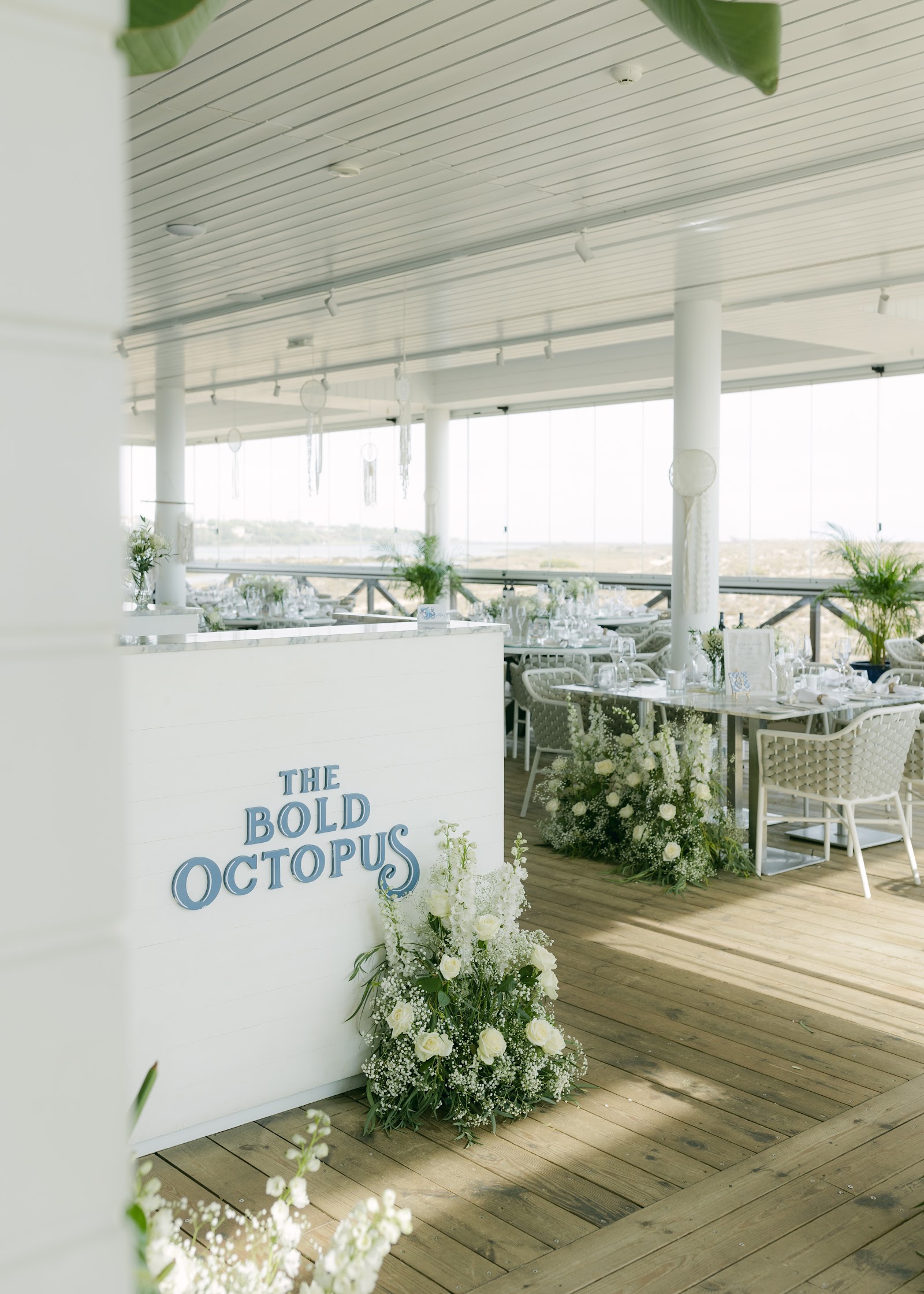 Unique and Chic Weddings